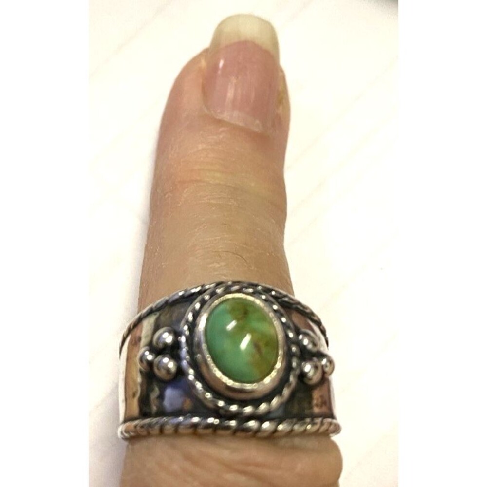 Vintage Sterling Silver Ring With Small Turquoise Stone Southwestern Style Sz 9